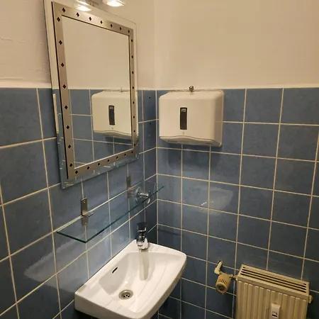 Ruhig Gelegene Unterkuenfte Im Norden - Viel Platz Fuer Gruppen Und Monteure דירה *